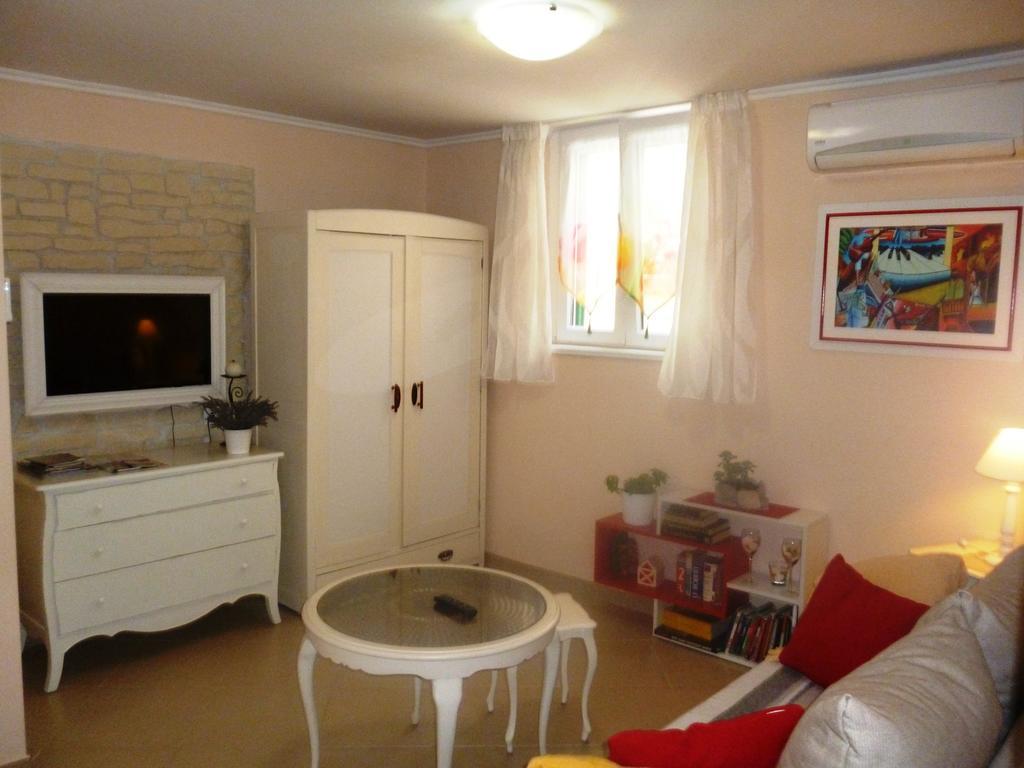 Studio Apartment Imagino Split Exterior foto
